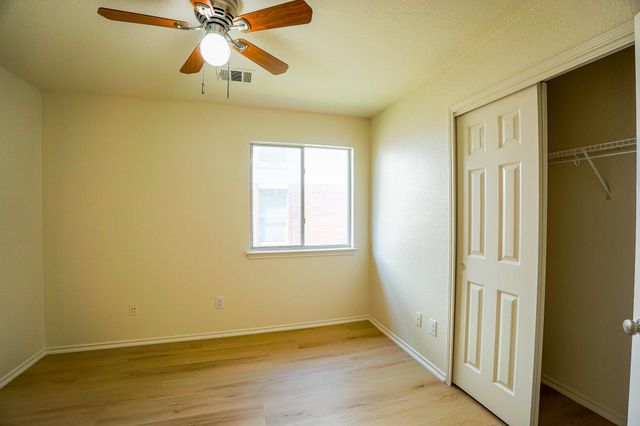 1520 Darjeeling DR, Pflugerville, TX 78660