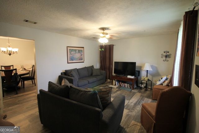 114 W 8th Street, Alma, GA 31510