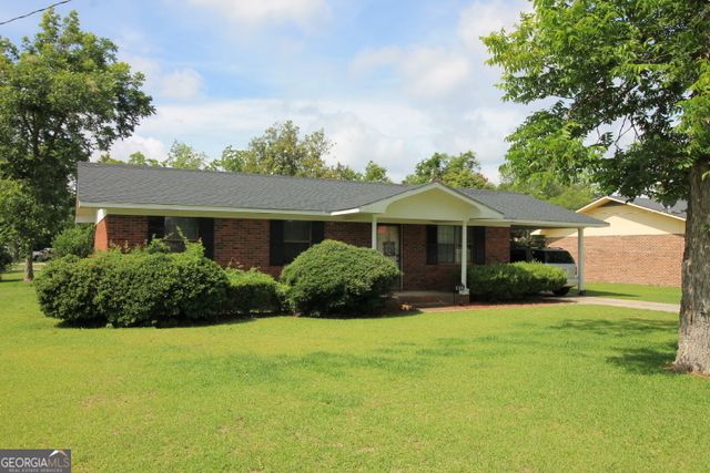 114 W 8th Street, Alma, GA 31510