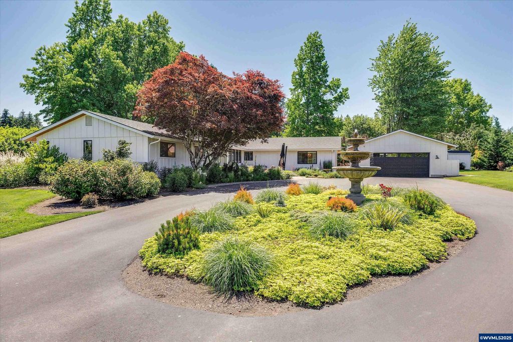11700 S Makin Ln, Canby, OR 97013