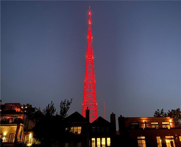 2949 Grand Avenue, Kansas City, MO 64108