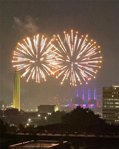 2949 Grand Avenue, Kansas City, MO 64108