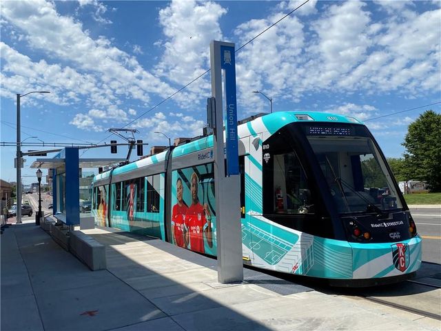 2949 Grand Avenue, Kansas City, MO 64108