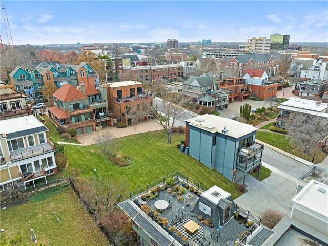 2949 Grand Avenue, Kansas City, MO 64108