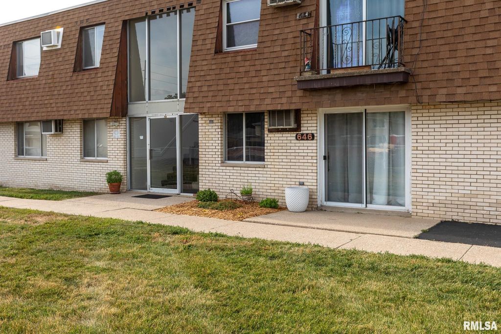 646 S 4TH Avenue, Morton, IL 61550