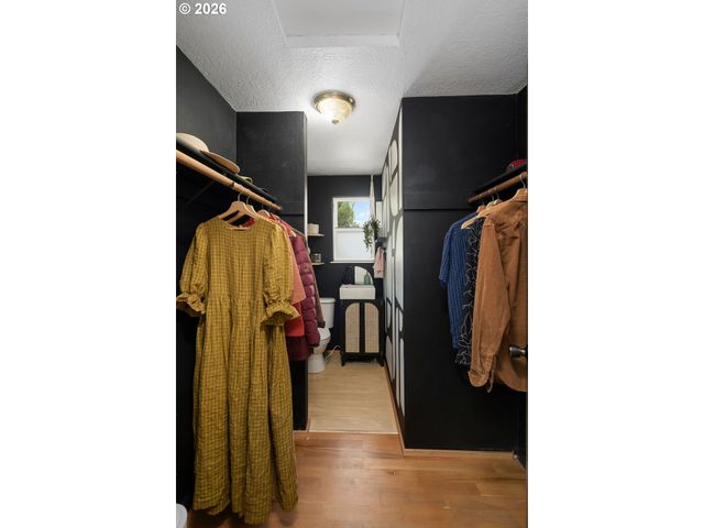 2715 Se 77TH Ave, Portland, OR 97206