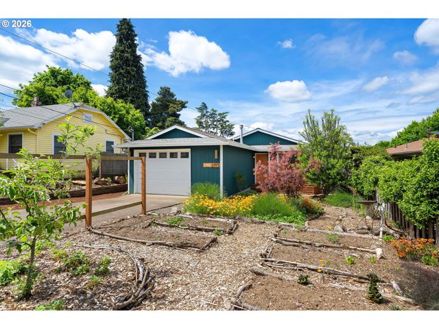 2715 Se 77TH Ave, Portland, OR 97206