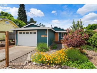 2715 Se 77TH Ave, Portland, OR 97206