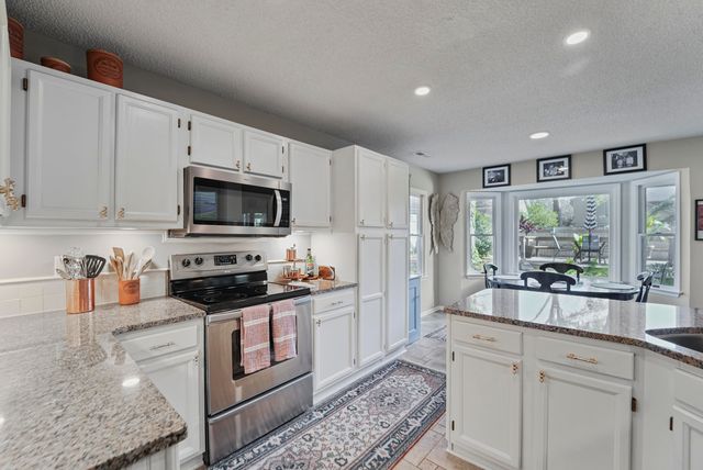 109 Oyster Point Row, Charleston, SC 29412