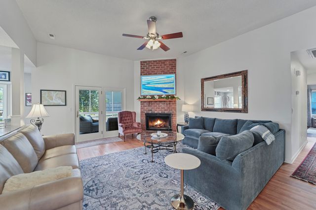 109 Oyster Point Row, Charleston, SC 29412