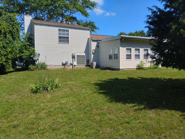 2629 Ipswick Circle, Columbus, OH 43224
