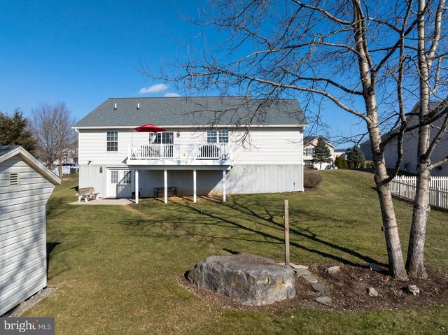 107 ARBOR BLUFF DR, Bellefonte, PA 16823