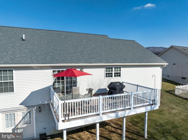 107 ARBOR BLUFF DR, Bellefonte, PA 16823