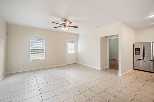 2516 Pearl Court, Texas City, TX 77591