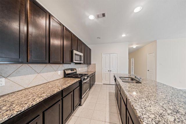 2516 Pearl Court, Texas City, TX 77591