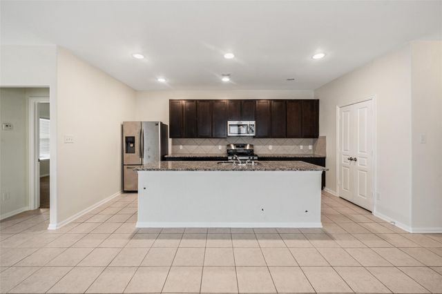 2516 Pearl Court, Texas City, TX 77591