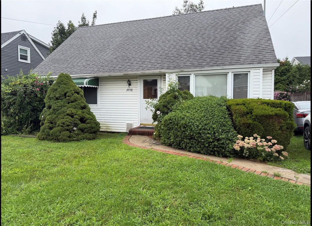 2958 Oceanside Road, Oceanside, NY 11572 — exterior