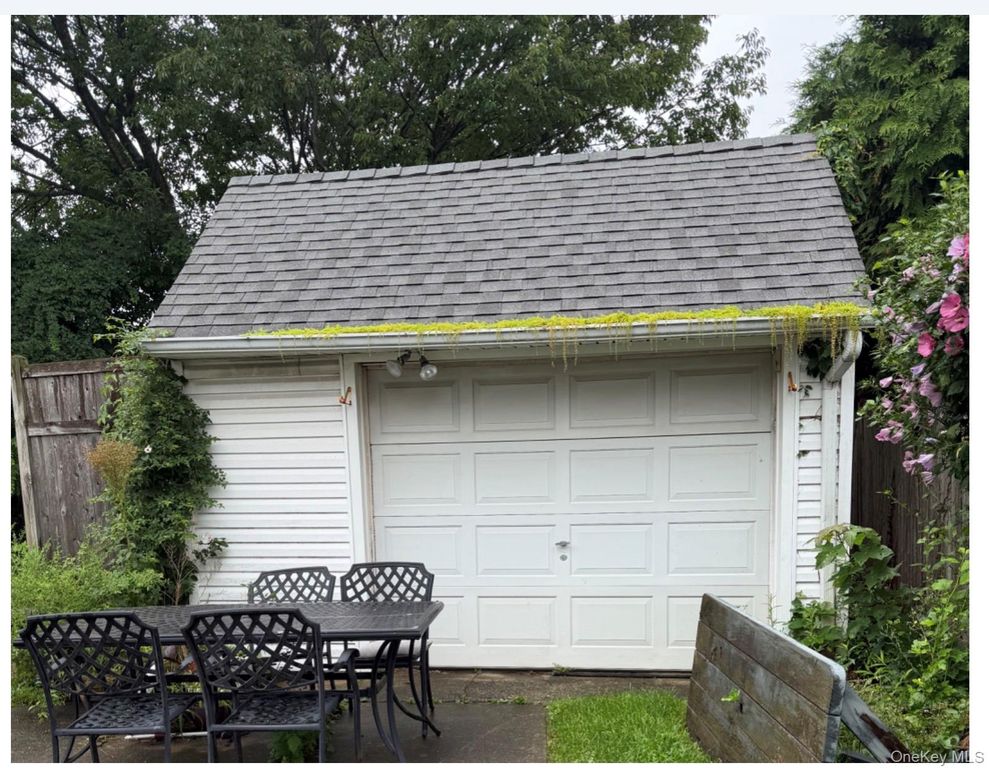 2958 Oceanside Road, Oceanside, NY 11572 — photo 2