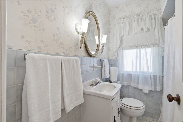 1434 Oakland NE, Cedar Rapids, IA 52402