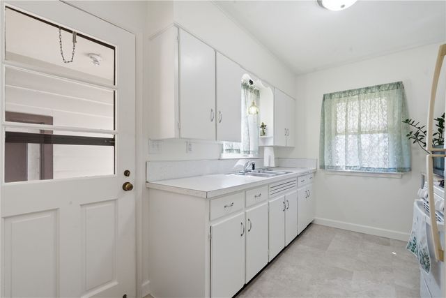 1434 Oakland NE, Cedar Rapids, IA 52402