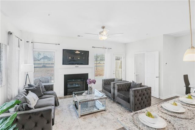 208 Birch Way, Fairburn, GA 30213