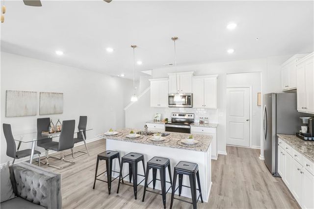 208 Birch Way, Fairburn, GA 30213