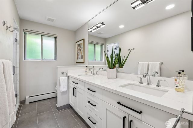 15408 Waller Road E, Tacoma, WA 98446