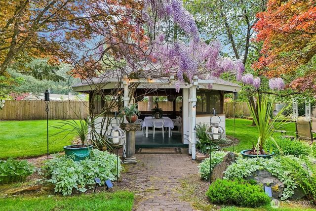 15408 Waller Road E, Tacoma, WA 98446