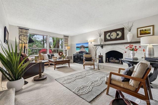 15408 Waller Road E, Tacoma, WA 98446