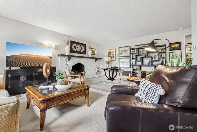 15408 Waller Road E, Tacoma, WA 98446