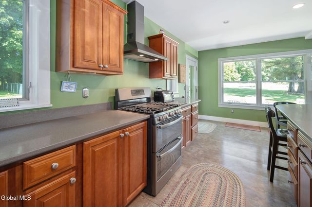 65 Glenridge Road, Glenville, NY 12302