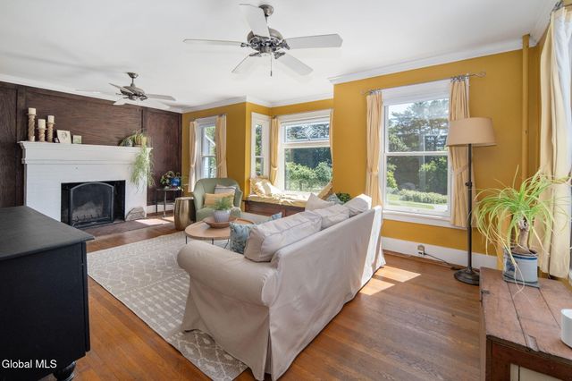 65 Glenridge Road, Glenville, NY 12302