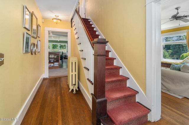 65 Glenridge Road, Glenville, NY 12302