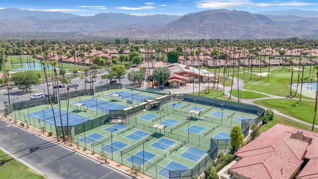 168 Camino Arroyo S, Palm Desert, CA 92260