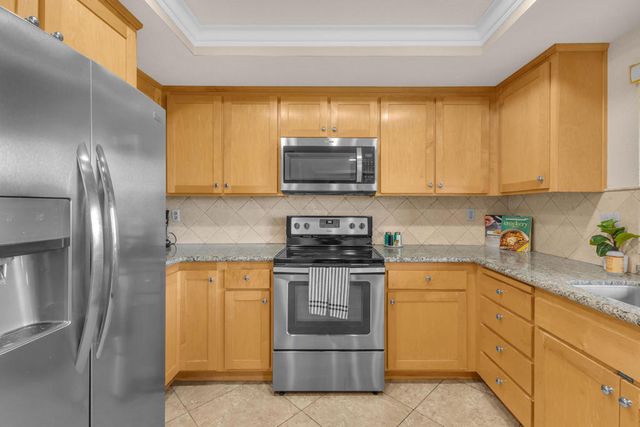 168 Camino Arroyo S, Palm Desert, CA 92260