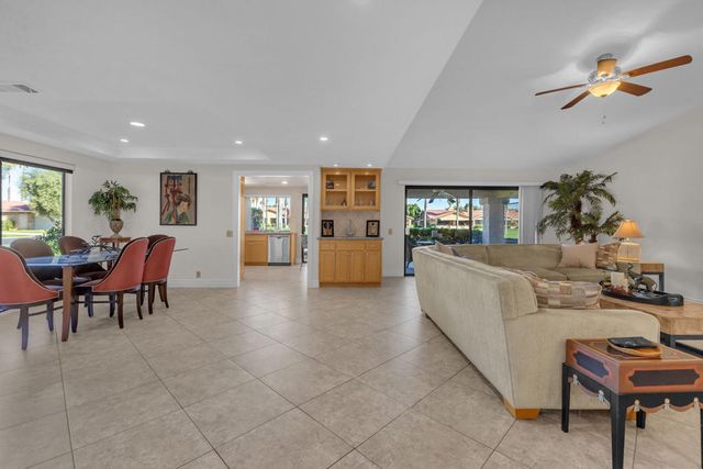 168 Camino Arroyo S, Palm Desert, CA 92260