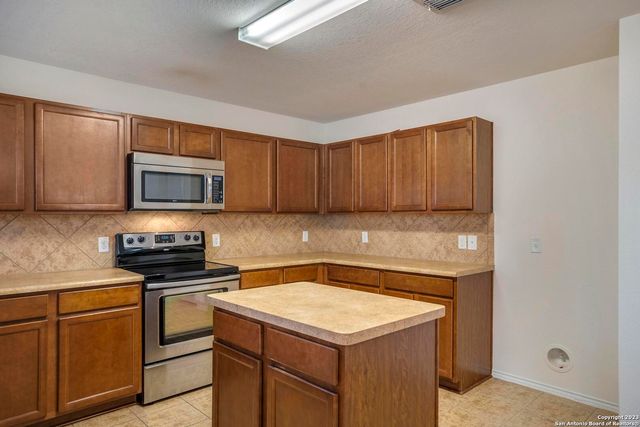 9539 LOOKOVER BAY, Converse, TX 78109