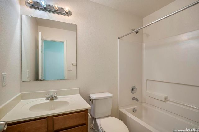 9539 LOOKOVER BAY, Converse, TX 78109