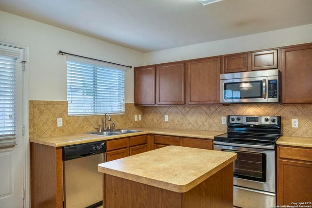 9539 LOOKOVER BAY, Converse, TX 78109