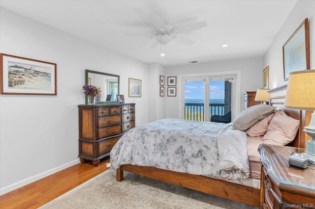 707 Bluffs Drive N, Baiting Hollow, NY 11933