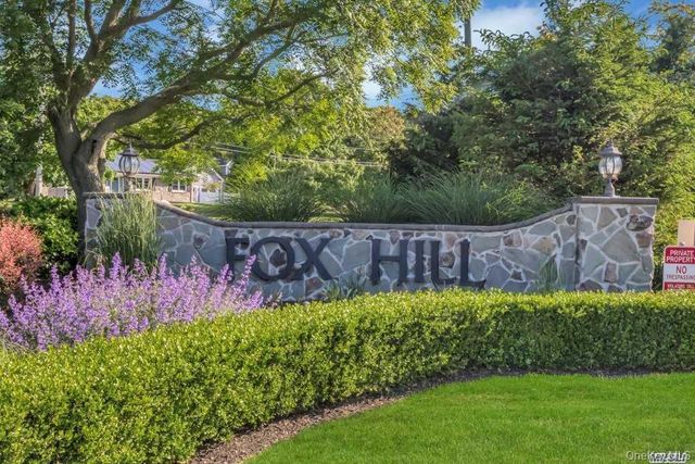 707 Bluffs Drive N, Baiting Hollow, NY 11933