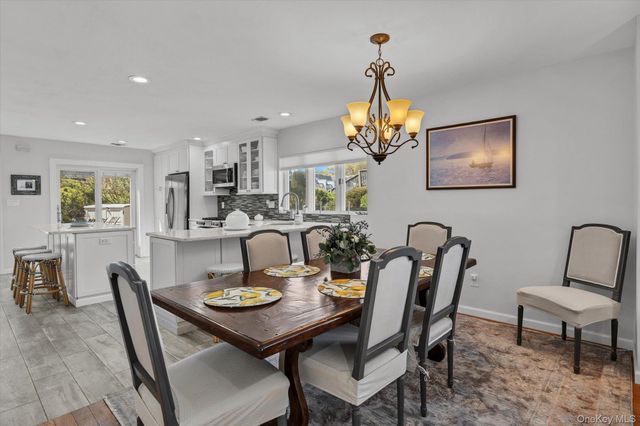 707 Bluffs Drive N, Baiting Hollow, NY 11933