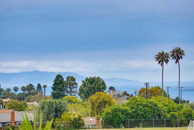 28915 Sprucegrove, Rancho Palos Verdes, CA 90275