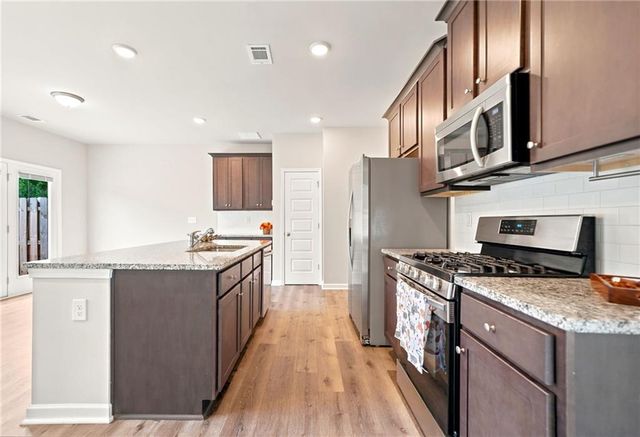 3645 Prospect Point Drive, Oakwood, GA 30566