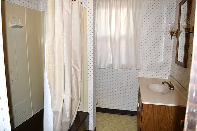 235 11th Avenue, Huntington, WV 25701