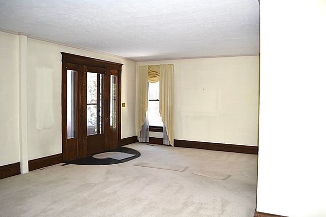 235 11th Avenue, Huntington, WV 25701