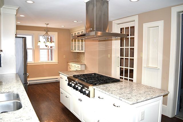 235 11th Avenue, Huntington, WV 25701