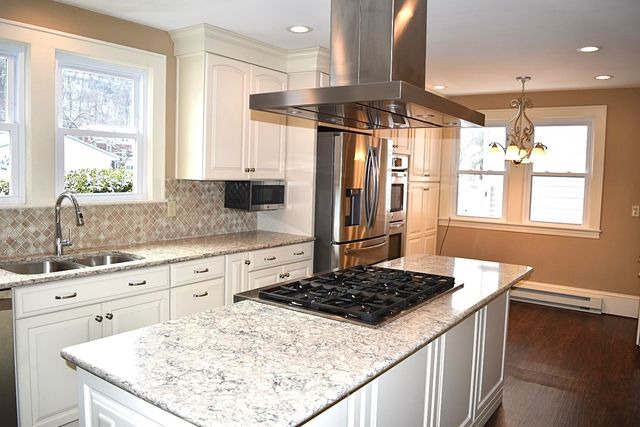 235 11th Avenue, Huntington, WV 25701