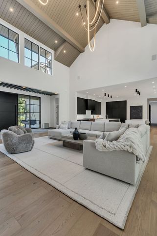 7116 Lanceleaf Dr, College Grove, TN 37046