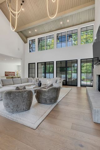 7116 Lanceleaf Dr, College Grove, TN 37046